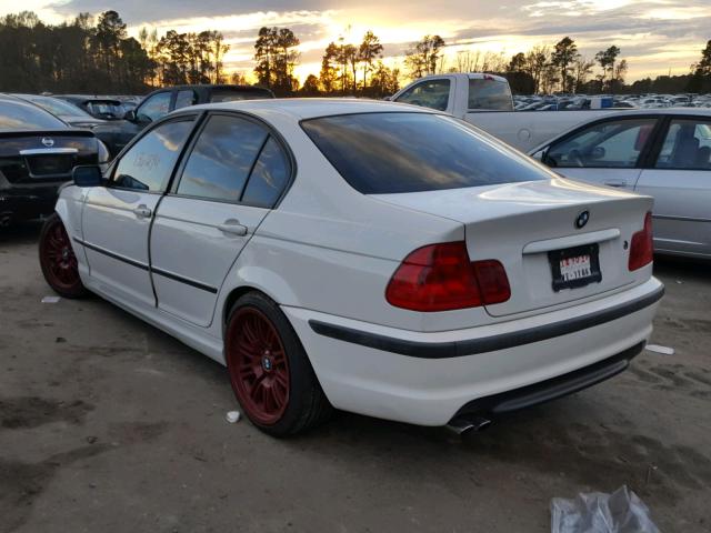 WBAAV53401FT02563 - 2001 BMW 330 I WHITE photo 3