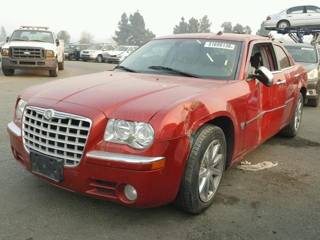 2C3KA63H67H795107 - 2007 CHRYSLER 300C BURGUNDY photo 2