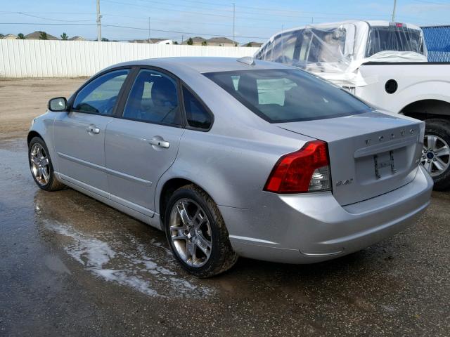 YV1382MS9A2511512 - 2010 VOLVO S40 2.4I SILVER photo 3