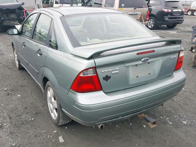 1FAFP34N25W276252 - 2005 FORD FOCUS ZX4 GREEN photo 3