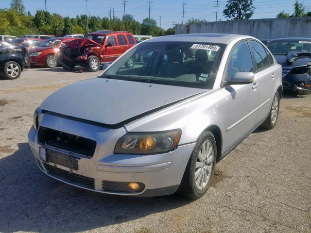 YV1MS382052078951 - 2005 VOLVO S40 2.4I SILVER photo 2