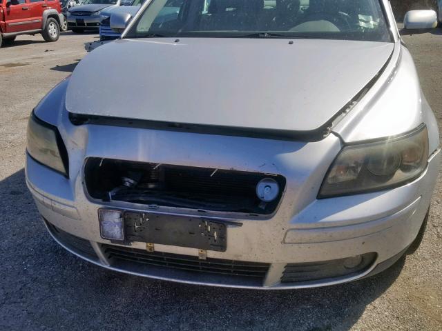 YV1MS382052078951 - 2005 VOLVO S40 2.4I SILVER photo 9