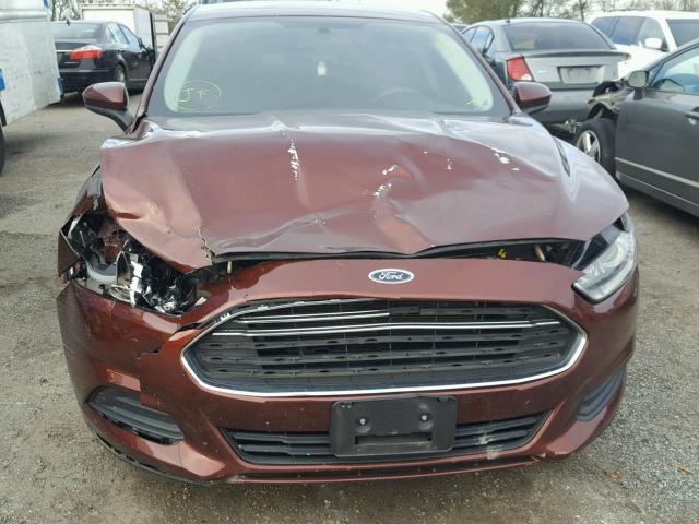 3FA6P0G78GR130715 - 2016 FORD FUSION S BURGUNDY photo 9