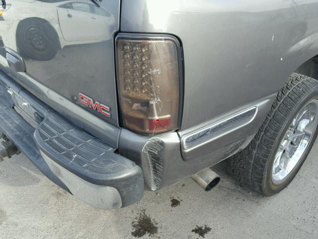 1GKEC16TX2J183820 - 2002 GMC YUKON XL C GRAY photo 10