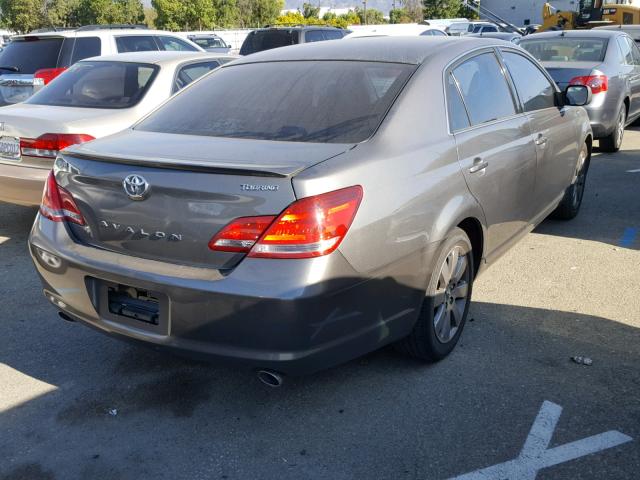 4T1BK36B66U159308 - 2006 TOYOTA AVALON XL CHARCOAL photo 4