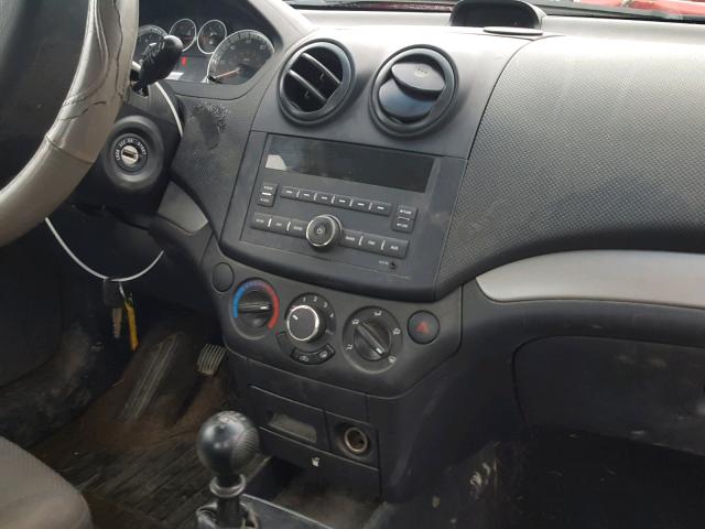 KL1TD56E29B393056 - 2009 CHEVROLET AVEO LS RED photo 9