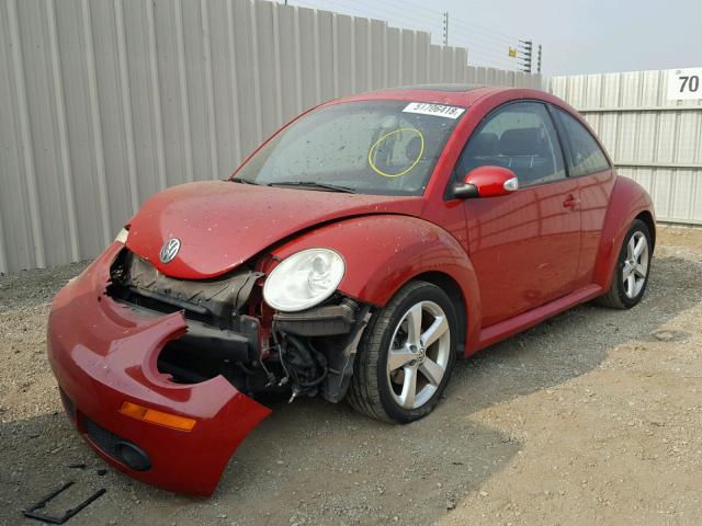 3VWSG31C06M402425 - 2006 VOLKSWAGEN NEW BEETLE RED photo 2