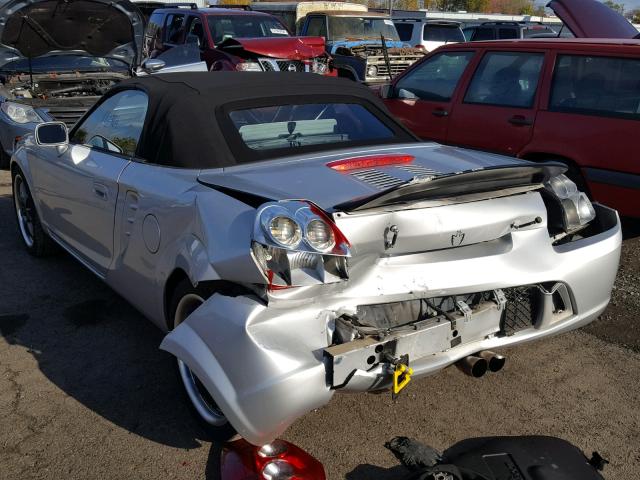 JTDFR320750070925 - 2005 TOYOTA MR2 SPYDER SILVER photo 3