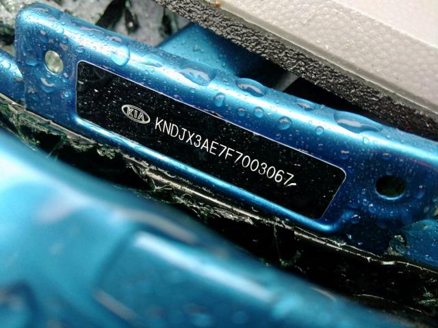 KNDJX3AE7F7003067 - 2015 KIA SOUL EV BLUE photo 10