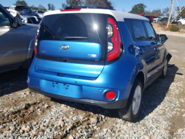 KNDJX3AE7F7003067 - 2015 KIA SOUL EV BLUE photo 4