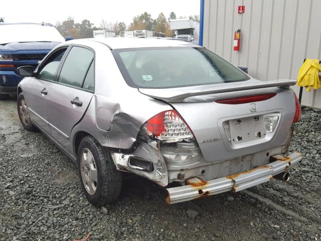 1HGCM56116A112177 - 2006 HONDA ACCORD VAL SILVER photo 3