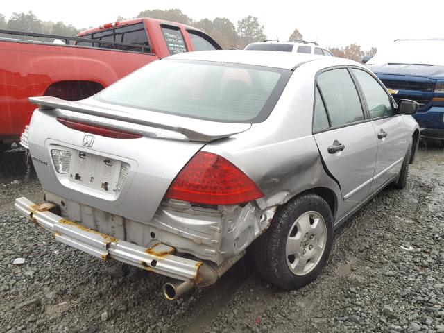 1HGCM56116A112177 - 2006 HONDA ACCORD VAL SILVER photo 4