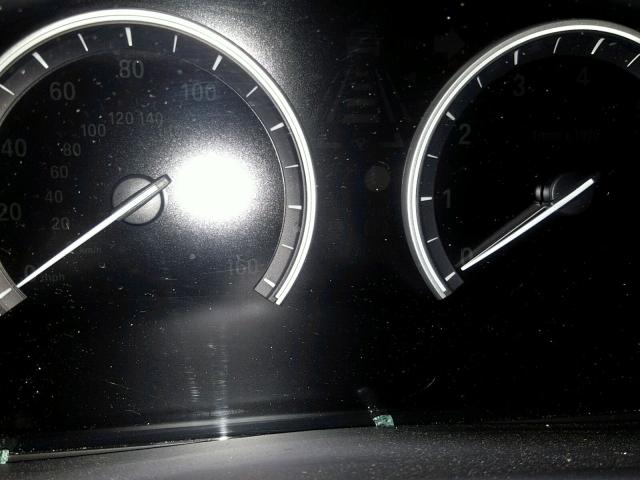 5UXKR6C55H0J84208 - 2017 BMW X5 XDRIVE5 WHITE photo 8