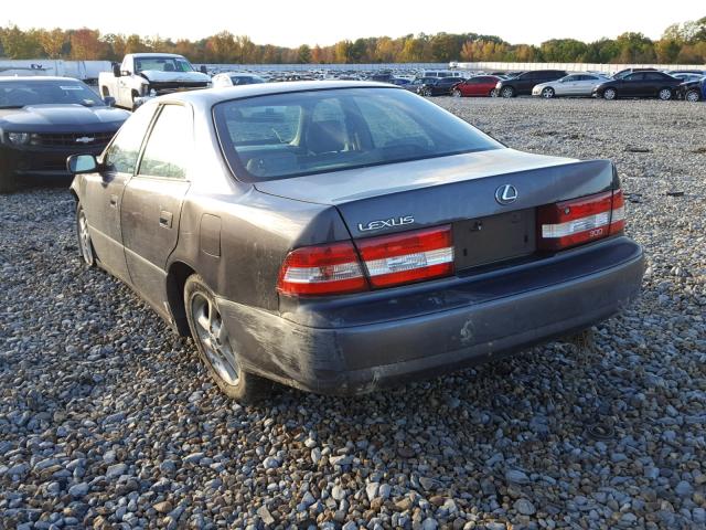 JT8BF28G2Y5099079 - 2000 LEXUS ES 300 GRAY photo 3