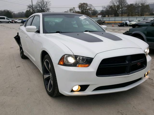 2C3CDXCT7DH677908 - 2013 DODGE CHARGER R/ WHITE photo 1
