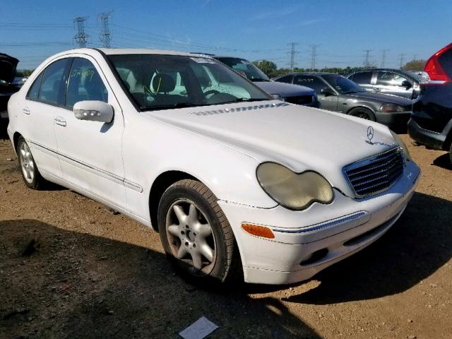 WDBRF61J62F200895 - 2002 MERCEDES-BENZ C 240 WHITE photo 1