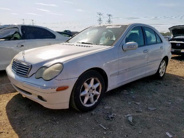 WDBRF61J62F200895 - 2002 MERCEDES-BENZ C 240 WHITE photo 2