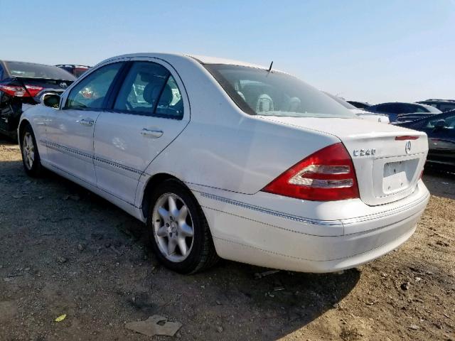 WDBRF61J62F200895 - 2002 MERCEDES-BENZ C 240 WHITE photo 3