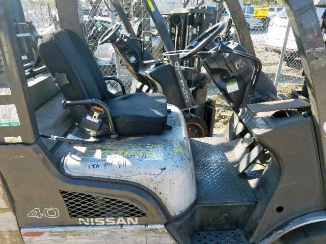 CP1F29W0143 - 2012 NISSAN FORKLIFT SILVER photo 5
