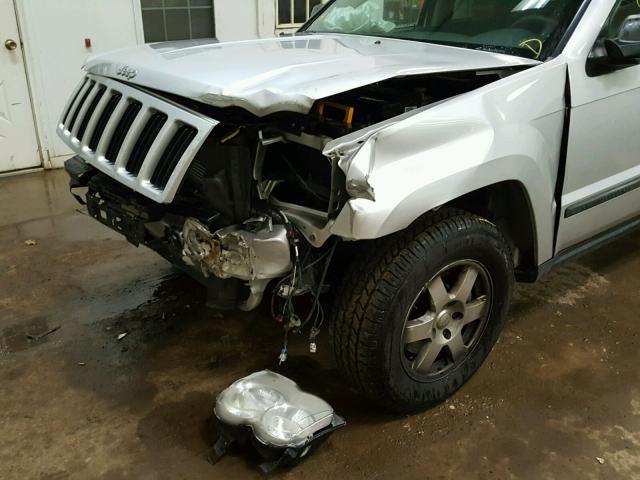 1J8GR48K69C555072 - 2009 JEEP GRAND CHER SILVER photo 9