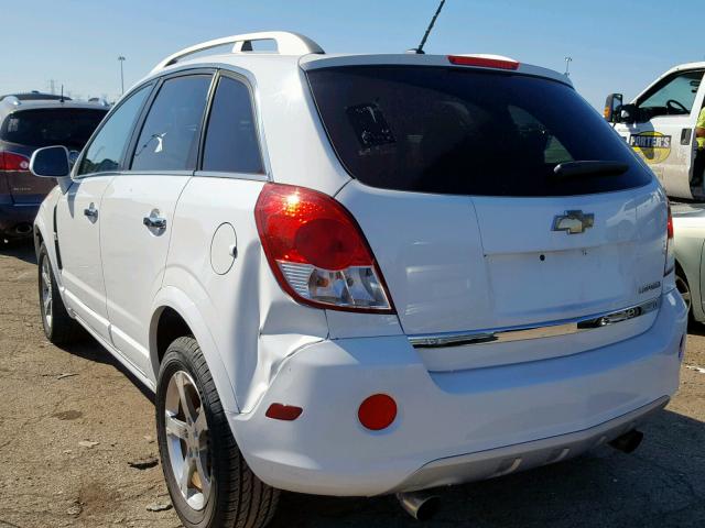 3GNAL3E56CS611088 - 2012 CHEVROLET CAPTIVA SP WHITE photo 3