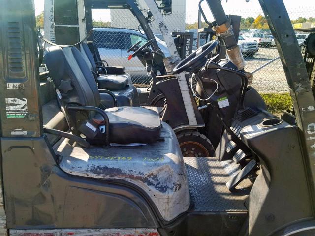 CP1F29W0668 - 2012 NISSAN FORKLIFT GRAY photo 5