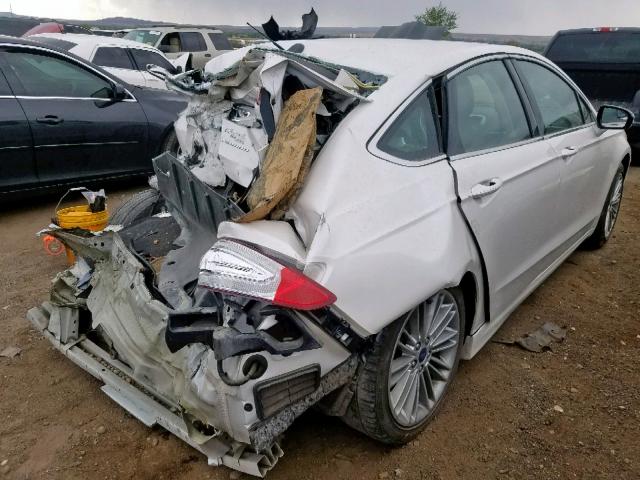 3FA6P0T93FR293892 - 2015 FORD FUSION SE WHITE photo 4