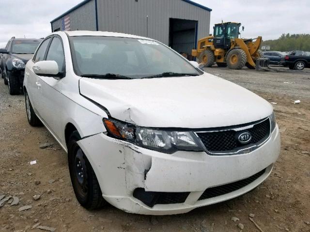 KNAFU4A28A5808815 - 2010 KIA FORTE EX WHITE photo 1