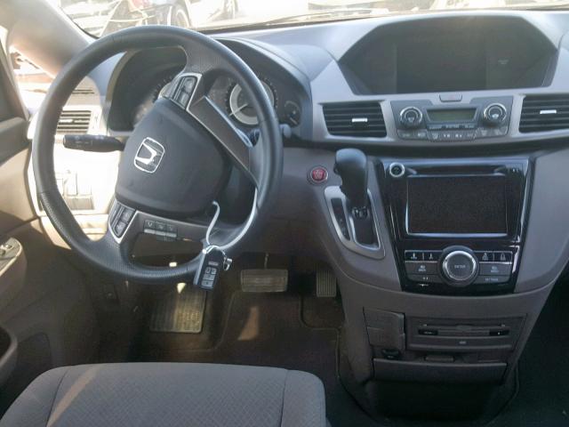 5FNRL5H35GB023246 - 2016 HONDA ODYSSEY SE GRAY photo 9