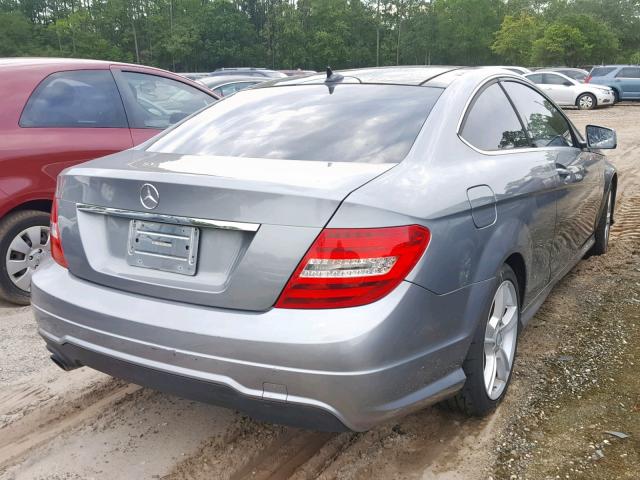 WDDGJ4HB6CF801337 - 2012 MERCEDES-BENZ C 250 GRAY photo 4