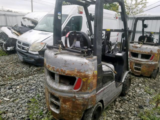 CP1F29P6125 - 2010 NISSAN FORKLIFT SILVER photo 4