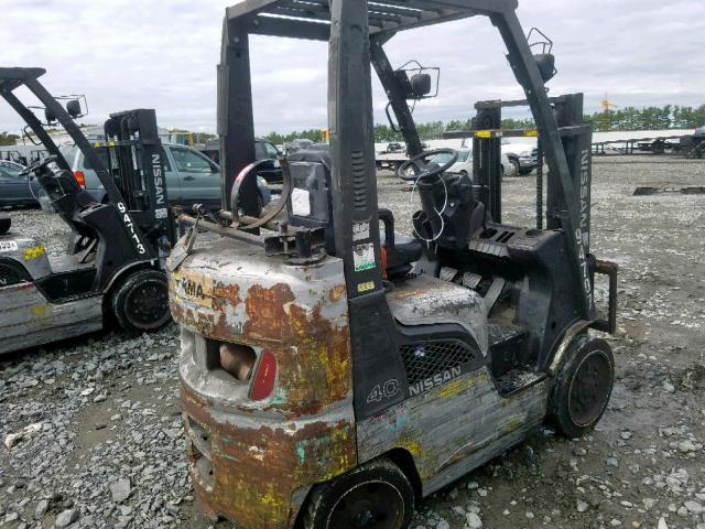 CP1F29P6181 - 2010 NISSAN FORKLIFT SILVER photo 4