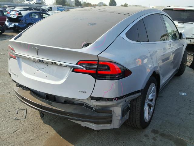 5YJXCBE27GF026991 - 2016 TESLA MODEL X SILVER photo 4