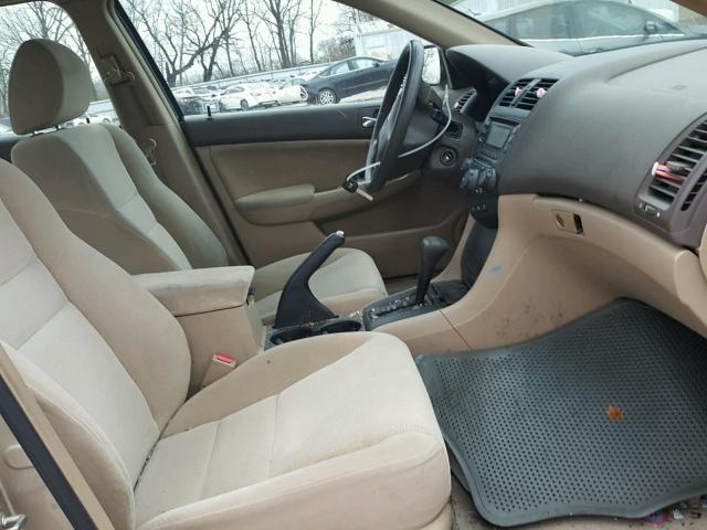 1HGCM56115A083598 - 2005 HONDA ACCORD DX GOLD photo 5