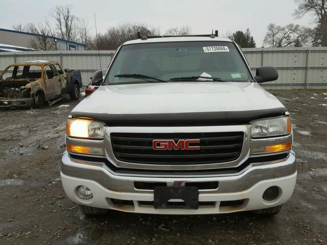 2GTEK13TX51376678 - 2005 GMC NEW SIERRA WHITE photo 9