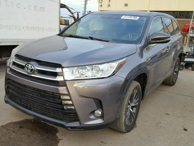 5TDZZRFH1HS213269 - 2017 TOYOTA HIGHLANDER GRAY photo 2
