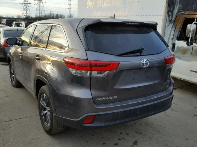 5TDZZRFH1HS213269 - 2017 TOYOTA HIGHLANDER GRAY photo 3