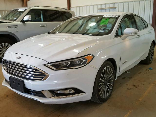 3FA6P0RU4HR296346 - 2017 FORD FUSION TIT WHITE photo 2