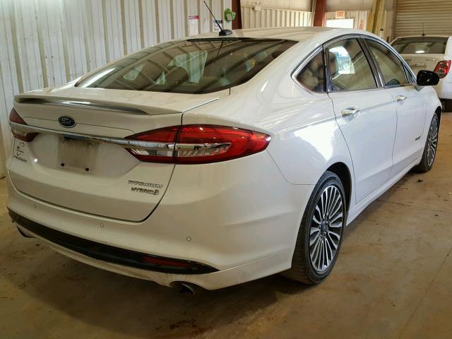 3FA6P0RU4HR296346 - 2017 FORD FUSION TIT WHITE photo 4