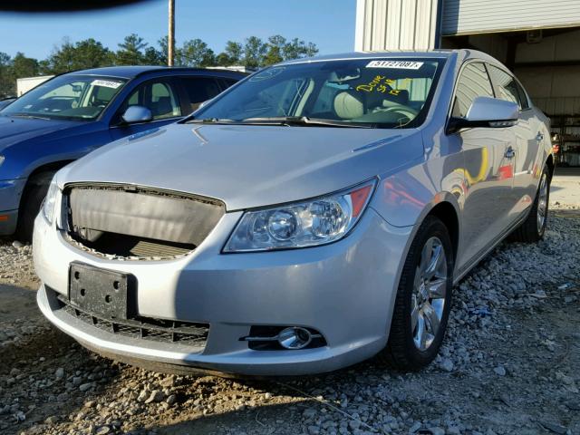 1G4GC5GD8BF284274 - 2011 BUICK LACROSSE C SILVER photo 2