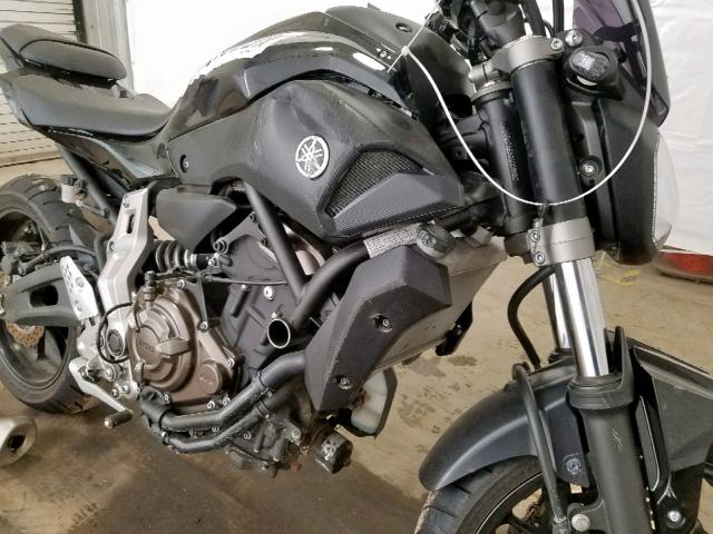 JYARM06E6GA008960 - 2016 YAMAHA FZ07 GRAY photo 9