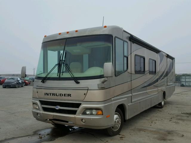 1F6NF53S040A04797 - 2004 FORD F550 SUPER TAN photo 2