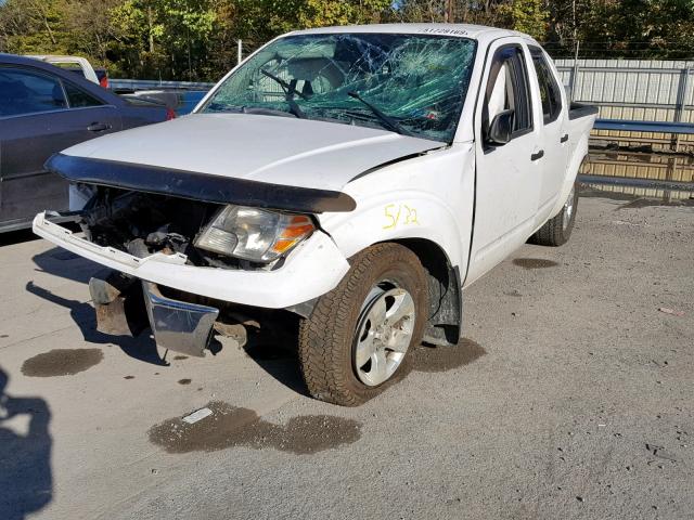 1N6AD0FV8AC417133 - 2010 NISSAN FRONTIER C WHITE photo 2