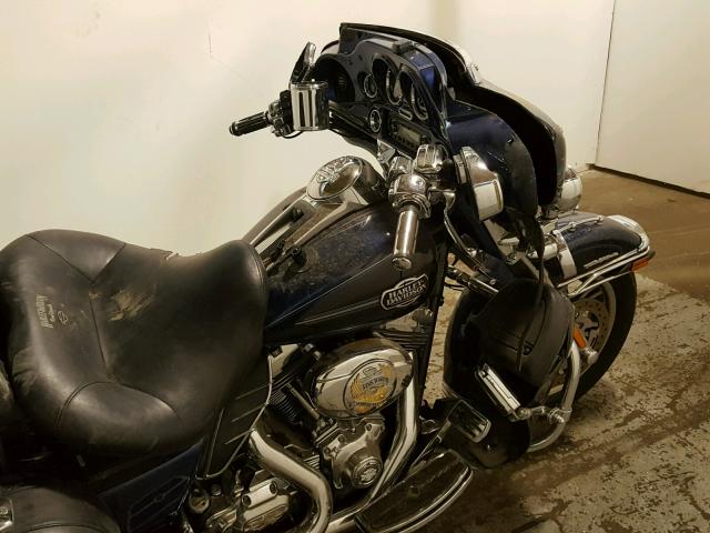 1HD1MAM19CB852775 - 2012 HARLEY-DAVIDSON FLHTCUTG T BLUE photo 5