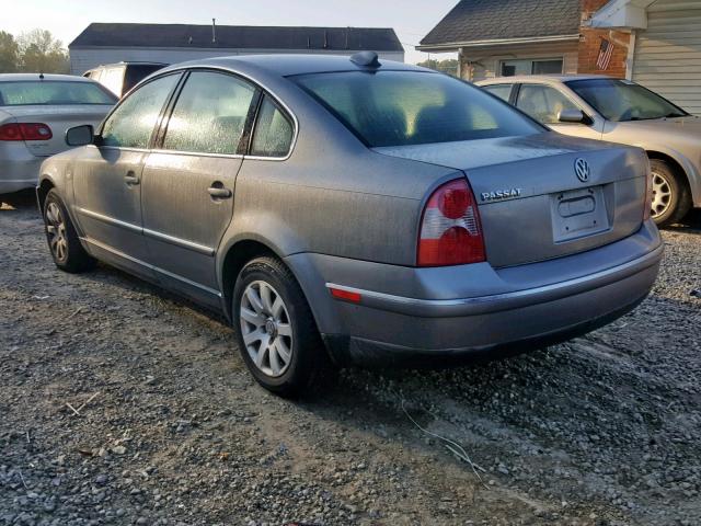 WVWPD63B93E409138 - 2003 VOLKSWAGEN PASSAT GLS GRAY photo 3