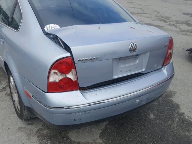 WVWRH63B52P226240 - 2002 VOLKSWAGEN PASSAT GLX BLUE photo 9