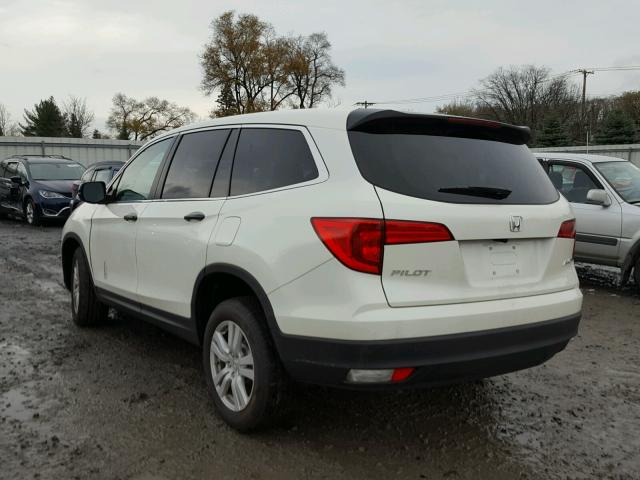 5FNYF6H16JB066492 - 2018 HONDA PILOT LX WHITE photo 3