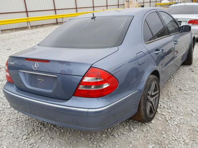 WDBUF70J75A670534 - 2005 MERCEDES-BENZ E 500 BLUE photo 4