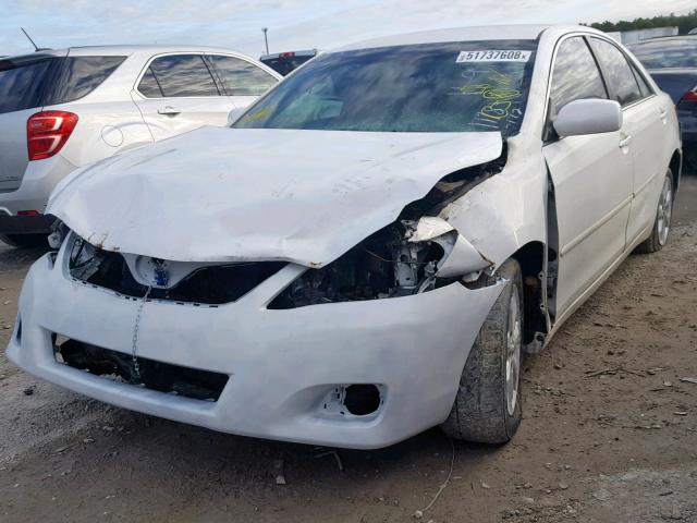 4T4BF3EKXBR178532 - 2011 TOYOTA CAMRY BASE 白色 照片 2