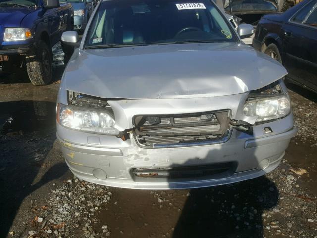 YV1RS592892721505 - 2009 VOLVO S60 2.5T SILVER photo 9